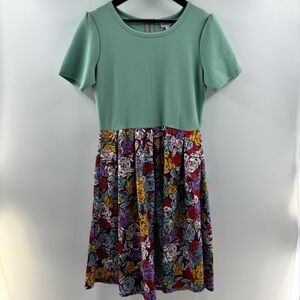 LuLaRoe Amelia Dress with Pockets Size Large